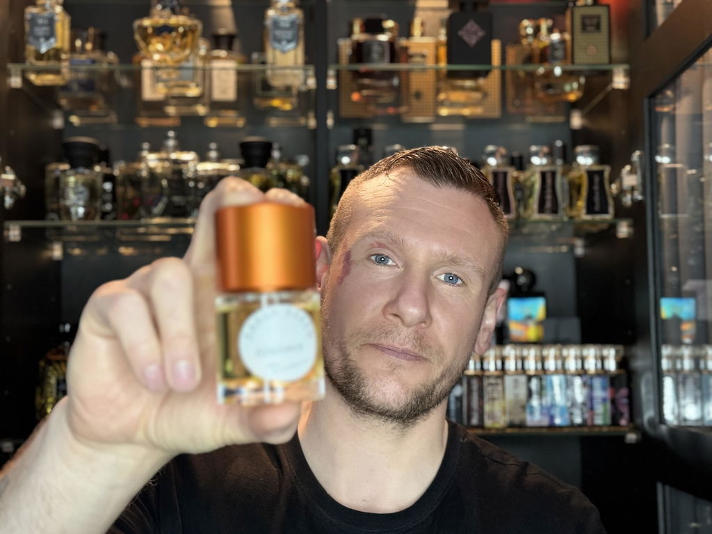 SARAH BAKER Symmetry extrait de parfum oud boisé
